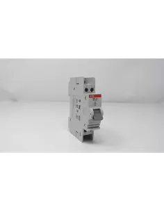 Abb e221-20 einpoliger Schalter 2p 16a EF 903 8